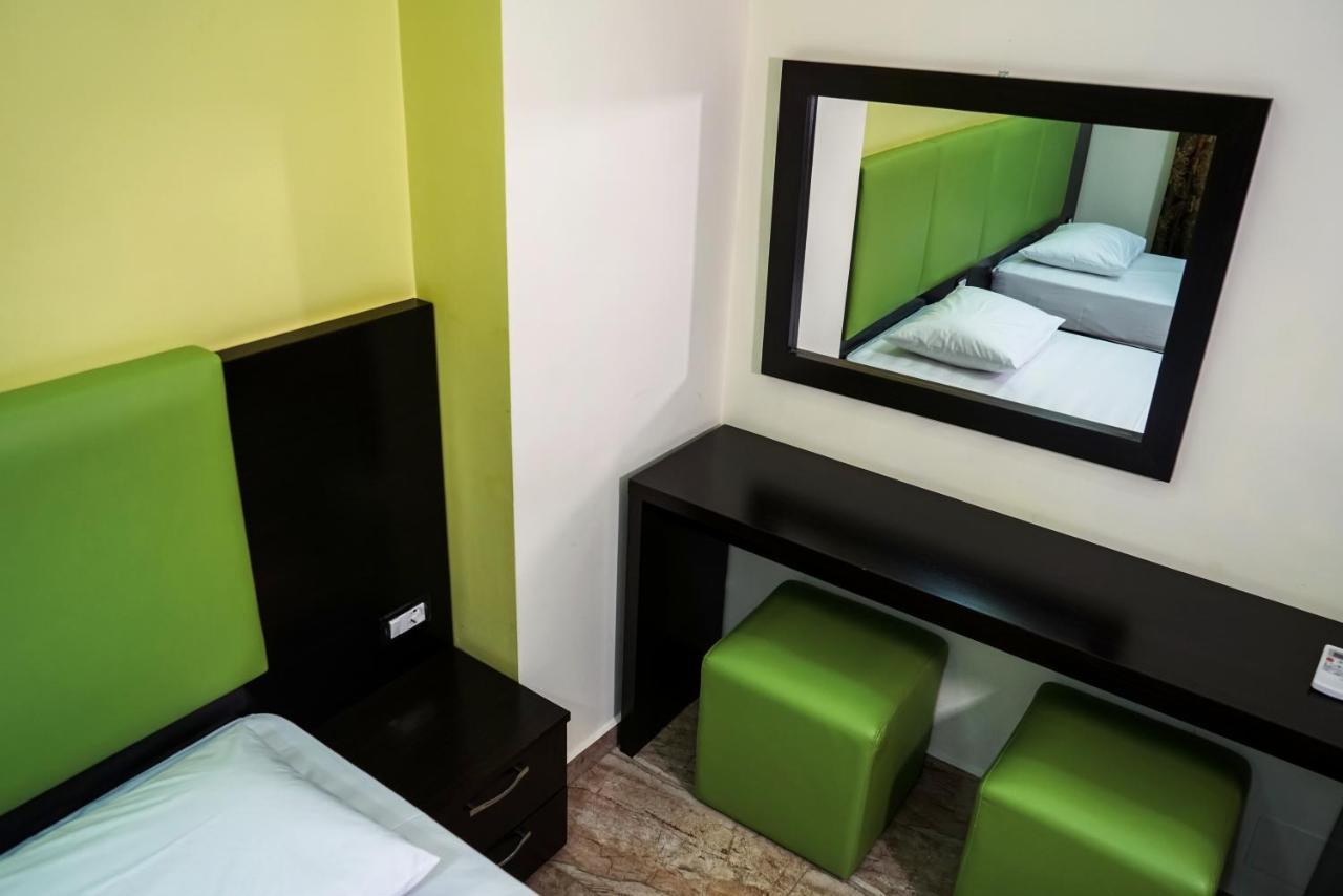 Hotel Magic Гирокастра Экстерьер фото