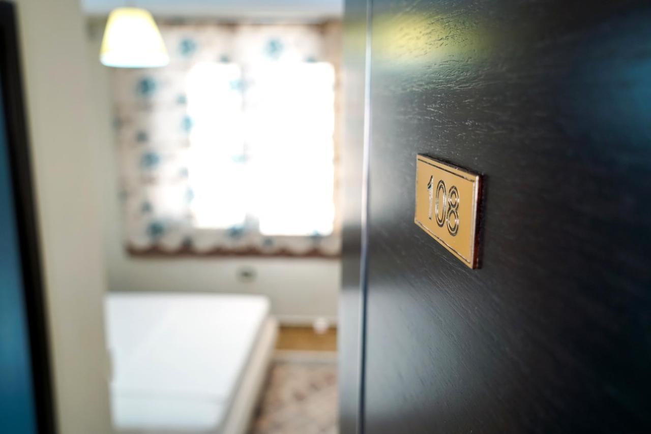 Hotel Magic Гирокастра Экстерьер фото